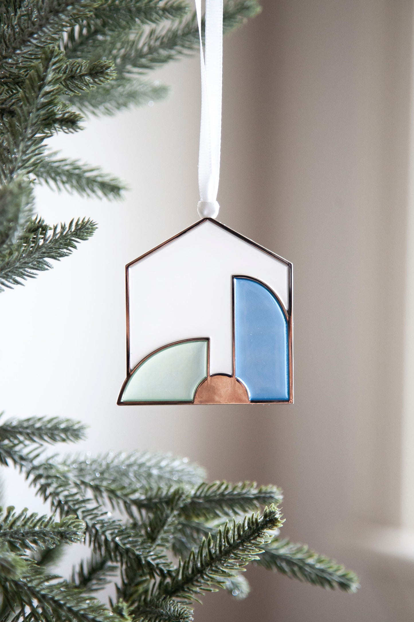 Szklo Modern Nativity Ornament© - Enamel or Translucent