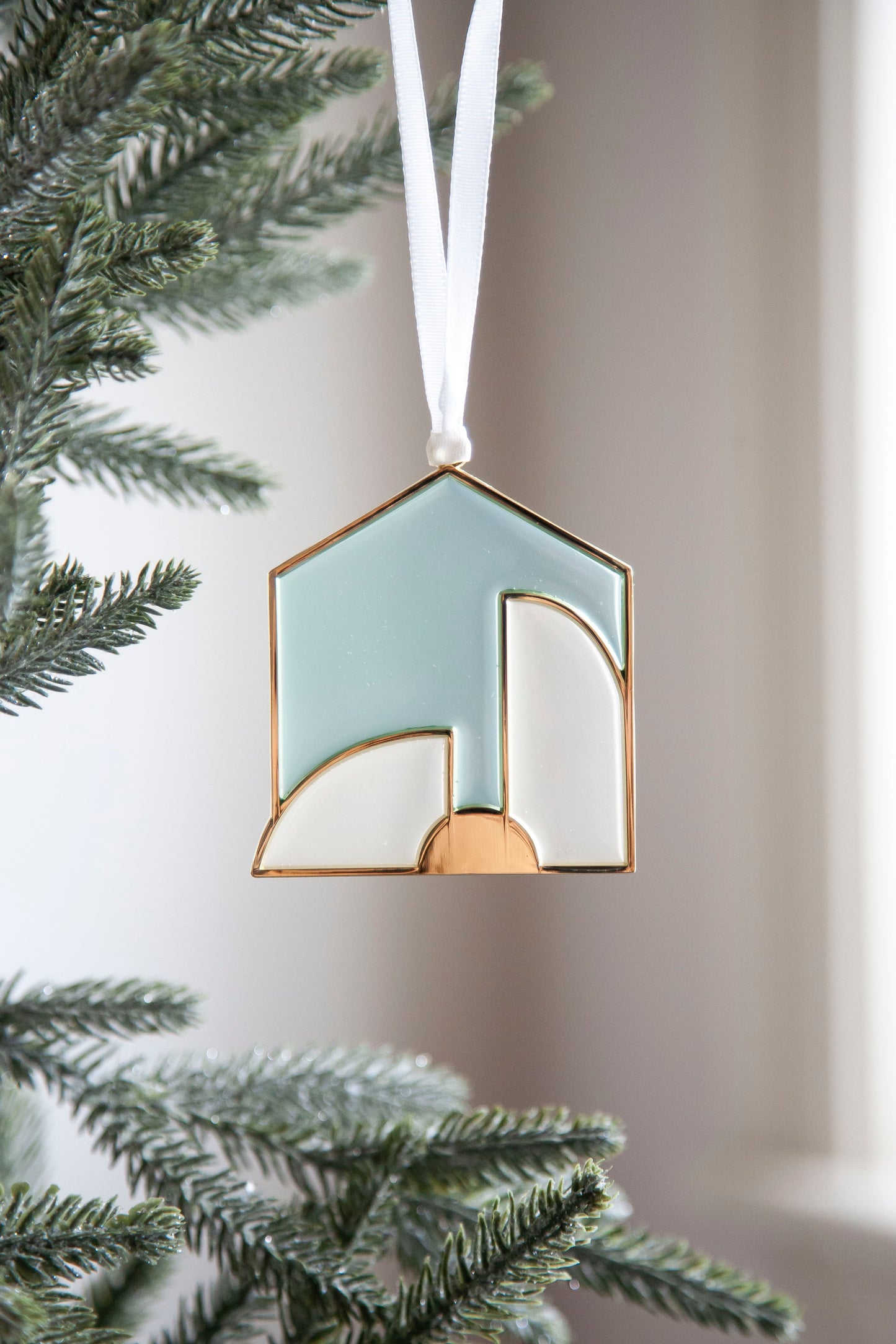 Szklo Modern Nativity Ornament© - Enamel or Translucent