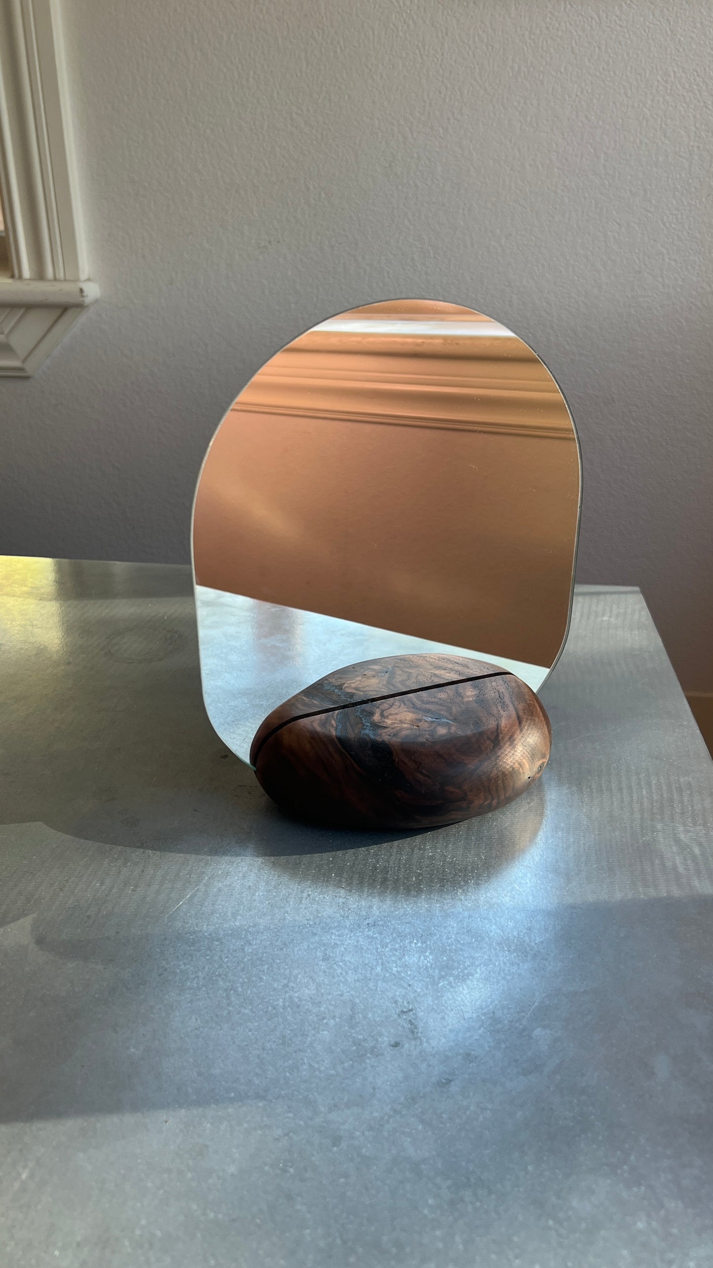 Otoczak | Handcrafted Mirror with Walnut Wood Base